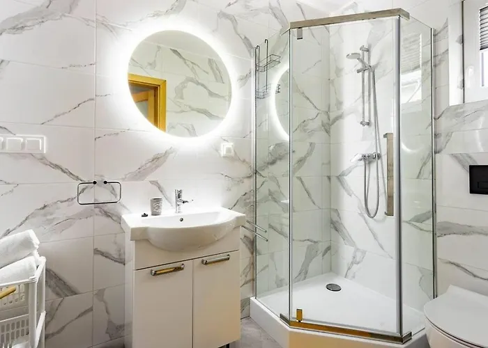 Adek 2 Semesterbostad *