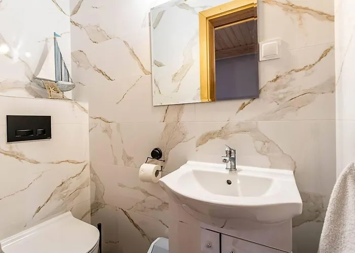 Semesterbostad Adek 2